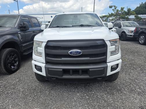 White 2017 Ford F-150 Lariat