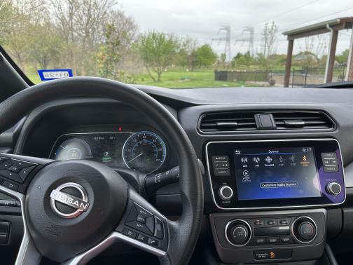 2023 Nissan Leaf S