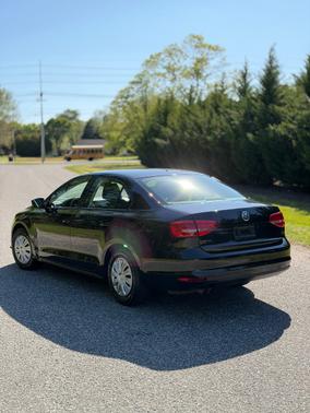 Black 2015 Volkswagen Jetta 2.0L S