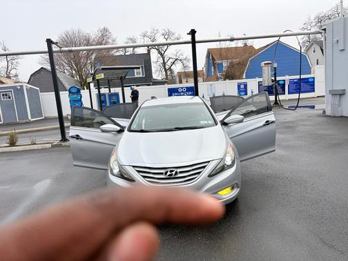 2013 Hyundai SONATA GLS