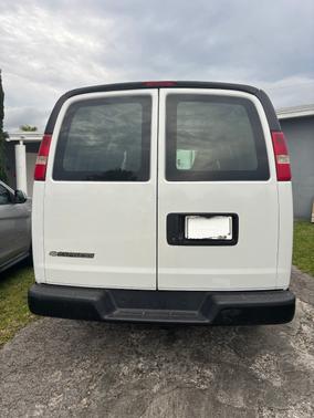 White 2018 Chevrolet Express 2500 Work Van