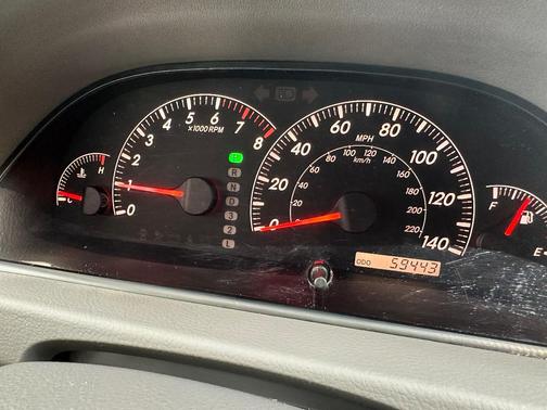 Gray 2005 Toyota Camry LE