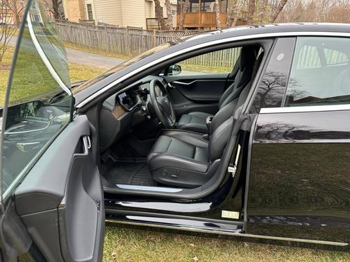 2018 Tesla Model S 100D