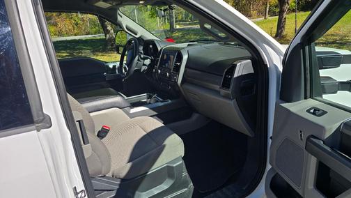 White 2022 Ford F-350 XLT