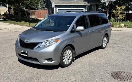 Silver 2013 Toyota Sienna LE