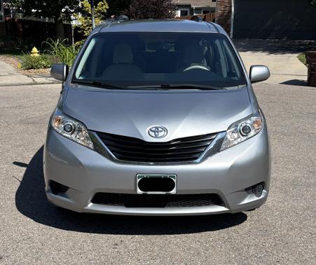 Silver 2013 Toyota Sienna LE