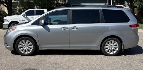 Silver 2013 Toyota Sienna LE