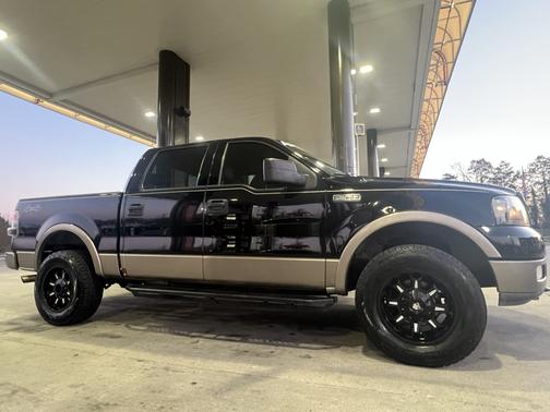 2004 Ford F-150 Lariat SuperCrew