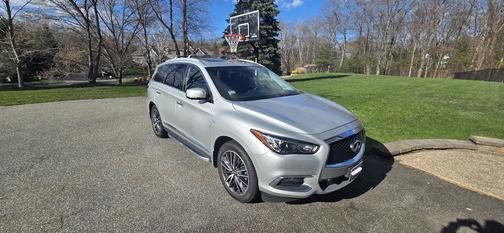 Silver 2017 INFINITI QX60 Base