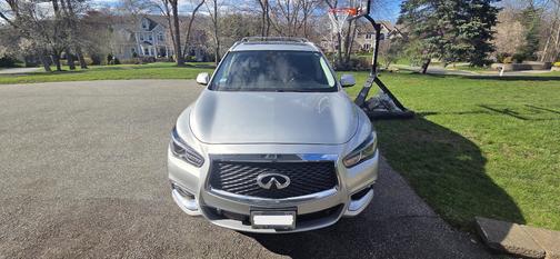 Silver 2017 INFINITI QX60 Base