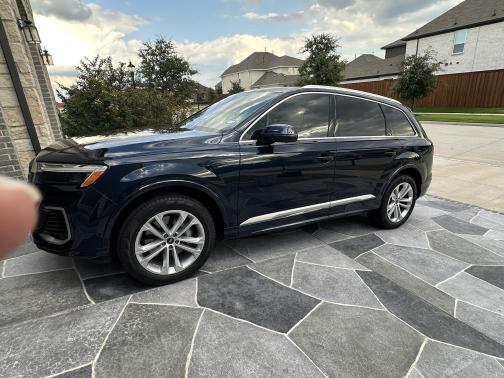 2025 Audi Q7 55 Premium Plus
