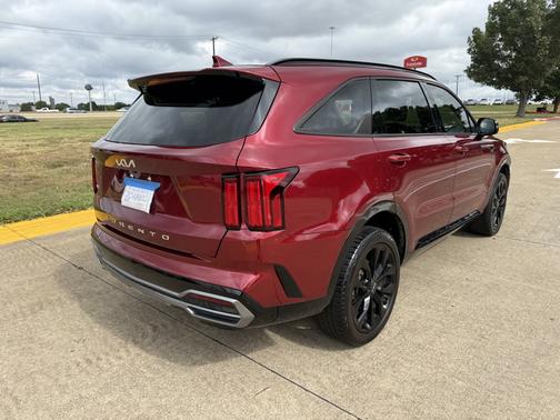 2022 Kia Sorento SX