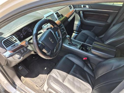White 2012 Lincoln MKS Base