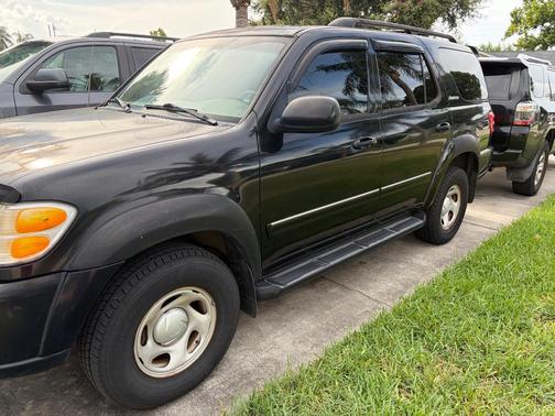 Black 2002 Toyota Sequoia Limited