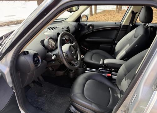 Silver 2014 MINI Countryman Cooper