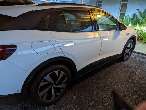 2023 Volkswagen ID.4 Pro