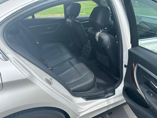 White 2016 BMW 328 i xDrive