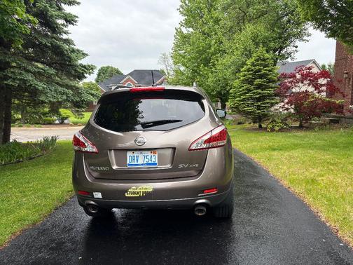 Gray 2011 Nissan Murano SV