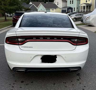 White 2015 Dodge Charger SE