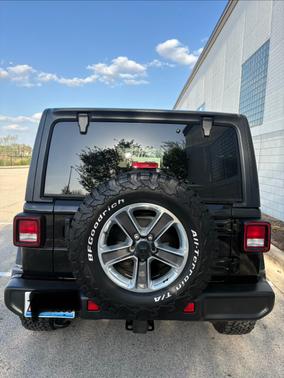 Black 2023 Jeep Wrangler Sahara