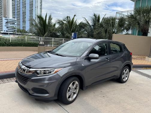 Gray 2021 Honda HR-V LX