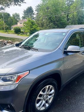 Beige 2020 Chevrolet Traverse LT Cloth