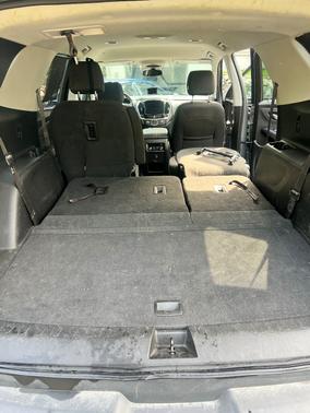 Beige 2020 Chevrolet Traverse LT Cloth