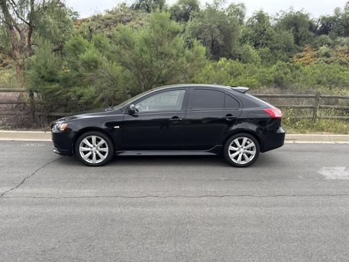2014 Mitsubishi Lancer Sportback GT