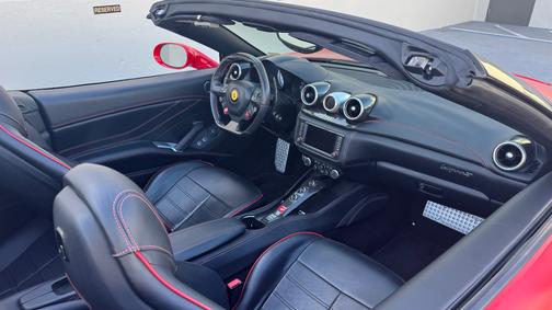 2016 Ferrari California T