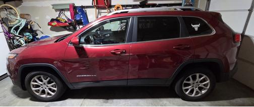 Red 2016 Jeep Cherokee Latitude
