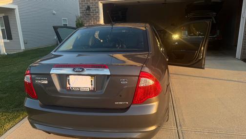Gray 2012 Ford Fusion SEL