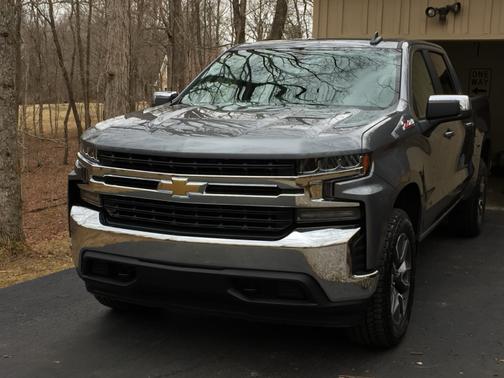 Gray 2021 Chevrolet Silverado 1500 LT