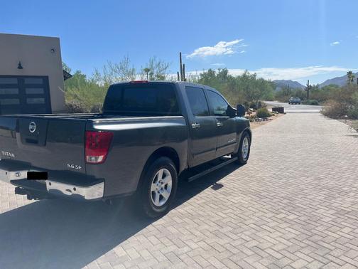 Gray 2006 Nissan Titan SE Crew Cab