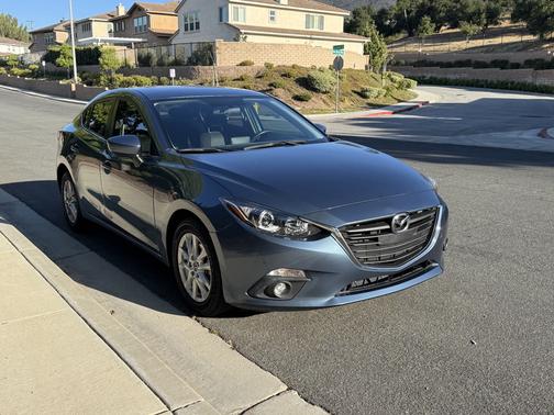 2015 Mazda Mazda3 i Touring