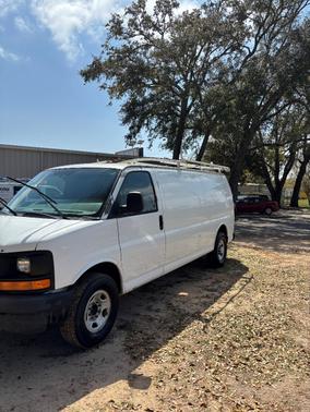 White 2010 Chevrolet Express 2500 Base