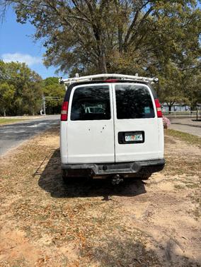 White 2010 Chevrolet Express 2500 Base
