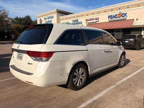 White 2015 Honda Odyssey EX-L