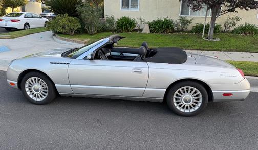 2004 Ford Thunderbird Premium