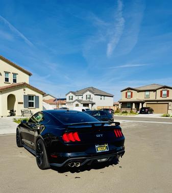 Black 2018 Ford Mustang GT Premium