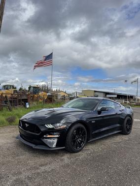 Black 2018 Ford Mustang GT Premium