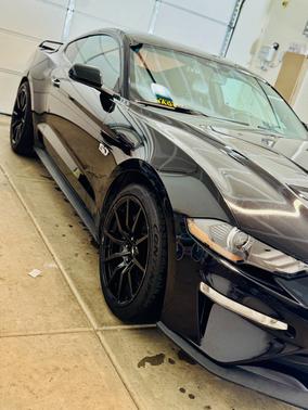 Black 2018 Ford Mustang GT Premium