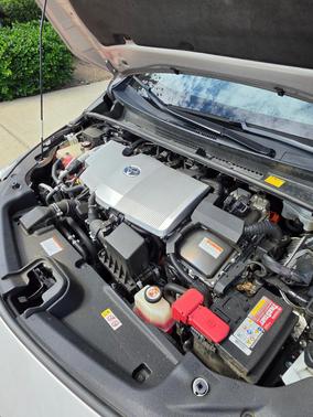 Silver 2018 Toyota Prius Prime Premium