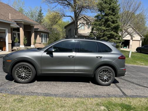 2016 Porsche Cayenne Cayenne S