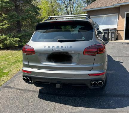 2016 Porsche Cayenne Cayenne S