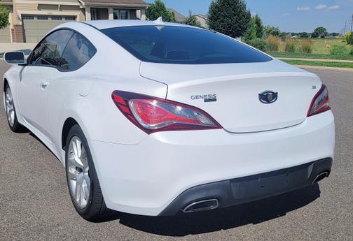 2015 Hyundai Genesis Coupe 3.8 Base