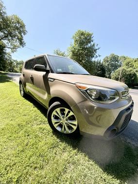Brown 2015 Kia Soul +
