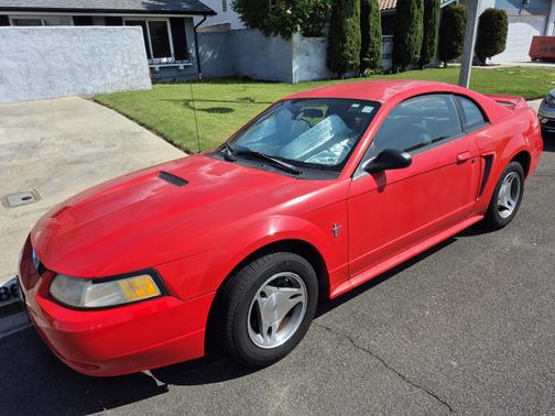 2000 Ford Mustang Base