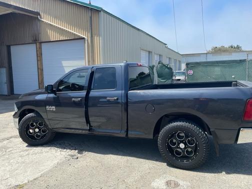 Photo 2 of 9 of 2013 RAM 1500 Tradesman