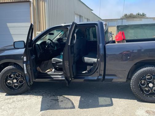 Photo 4 of 9 of 2013 RAM 1500 Tradesman