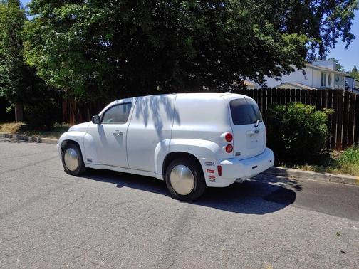 White 2010 Chevrolet HHR LS Panel